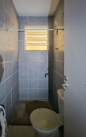 Casa à venda com 220m², 4 quartos e 2 vagas Casa à venda com 220m², 4 quartos e 2 vagasBanheiro Social casa 2