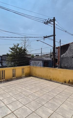 Casa à venda com 220m², 4 quartos e 2 vagas Casa à venda com 220m², 4 quartos e 2 vagasquintal