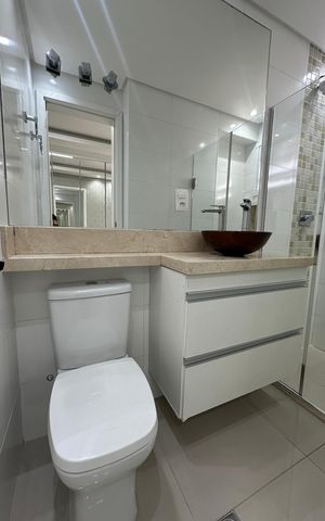 Apartamento para alugar com 105m², 2 quartos e 2 vagas Apartamento para alugar com 105m², 2 quartos e 2 vagasBanheiro da Suíte 1