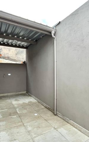 Casa para alugar com 70m², 2 quartos e 1 vaga Casa para alugar com 70m², 2 quartos e 1 vagaÁrea de Serviço