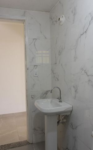 Casa para alugar com 270m², 4 quartos e 4 vagasBanheiro 1