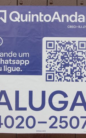 Casa para alugar com 270m², 4 quartos e 4 vagasFachada