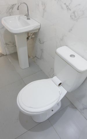 Casa para alugar com 270m², 4 quartos e 4 vagasBanheiro 1