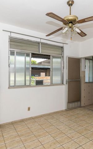 Casa de condomínio à venda com 190m², 4 quartos e 2 vagas Casa de condomínio à venda com 190m², 4 quartos e 2 vagasCasa 2º andar - Sala