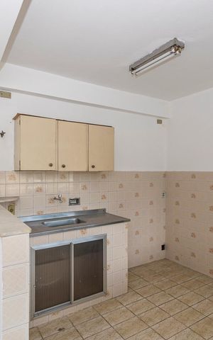 Casa de condomínio à venda com 190m², 4 quartos e 2 vagas