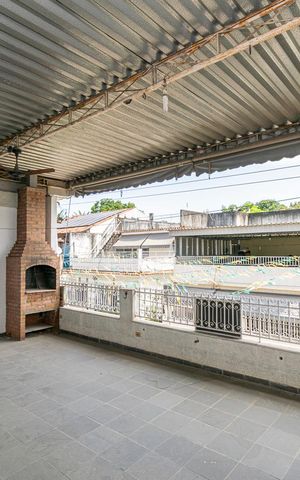 Casa de condomínio à venda com 190m², 4 quartos e 2 vagas