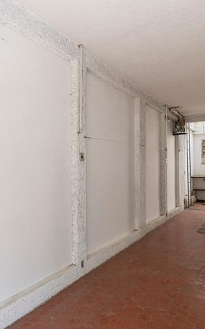 Casa de condomínio à venda com 190m², 4 quartos e 2 vagas
