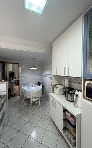 Apartamento à venda com 64m², 2 quartos e 1 vaga Apartamento à venda com 64m², 2 quartos e 1 vagaCozinha