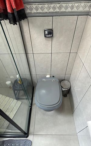 Apartamento à venda com 64m², 2 quartos e 1 vaga Apartamento à venda com 64m², 2 quartos e 1 vagaBanheiro Social