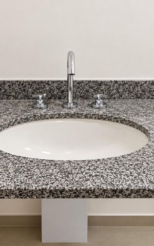 Studio para alugar com 25m², 1 quarto e sem vaga Studio para alugar com 25m², 1 quarto e sem vagaBanheiro