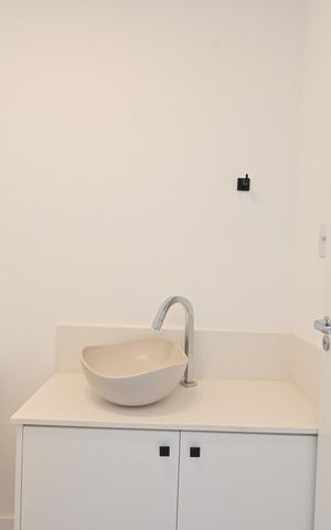 Apartamento para alugar com 77m², 2 quartos e 1 vagaLavabo