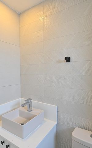 Apartamento para alugar com 77m², 2 quartos e 1 vagaBanheiro da Suíte 1