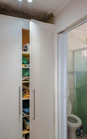 Casa à venda com 189m², 3 quartos e 3 vagas Casa à venda com 189m², 3 quartos e 3 vagasBanheiro da edícula