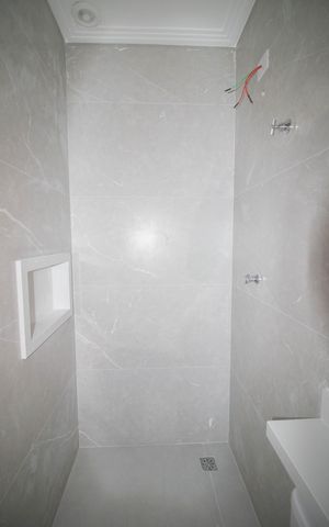 Casa à venda com 130m², 3 quartos e 2 vagas Casa à venda com 130m², 3 quartos e 2 vagasBanheiro da suíte 3