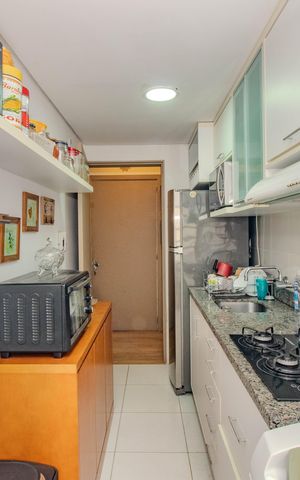 Apartamento para alugar com 49m², 2 quartos e 1 vaga Apartamento para alugar com 49m², 2 quartos e 1 vagaCozinha e Área de Serviço
