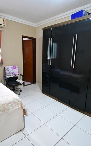 Casa de condomínio à venda com 247m², 5 quartos e 2 vagas