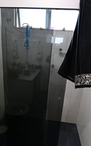 Casa de condomínio à venda com 247m², 5 quartos e 2 vagas