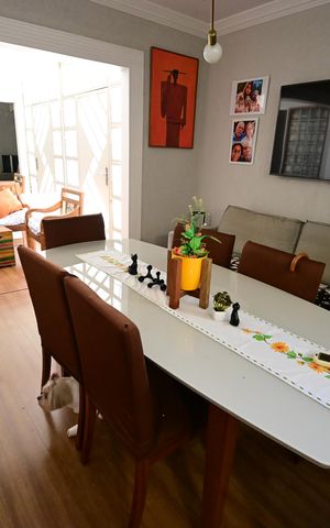 Casa de condomínio à venda com 247m², 5 quartos e 2 vagas