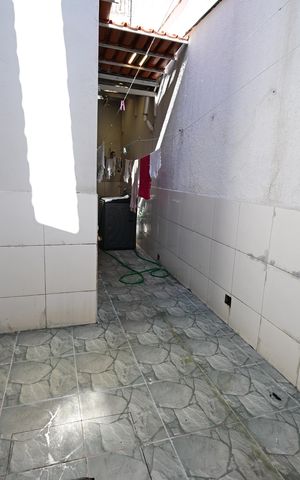 Casa de condomínio à venda com 247m², 5 quartos e 2 vagas