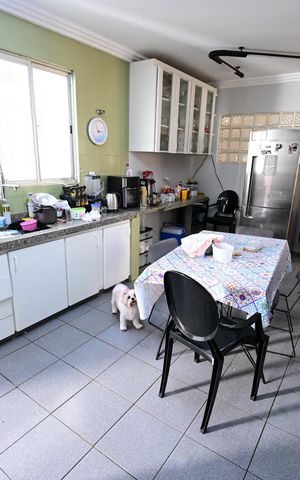 Casa de condomínio à venda com 247m², 5 quartos e 2 vagas