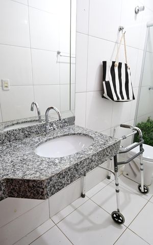 Casa de condomínio à venda com 247m², 5 quartos e 2 vagas