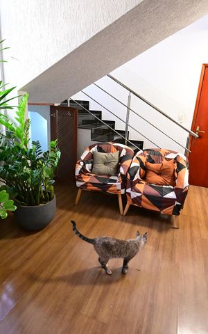 Casa de condomínio à venda com 247m², 5 quartos e 2 vagas