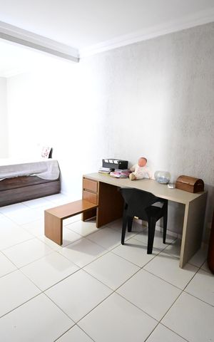 Casa de condomínio à venda com 247m², 5 quartos e 2 vagas