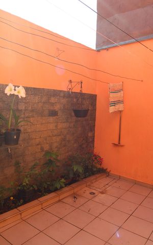 Casa à venda com 180m², 2 quartos e 1 vagaQuintal