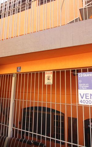 Casa à venda com 180m², 2 quartos e 1 vagafachada