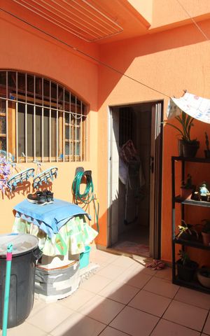 Casa à venda com 180m², 2 quartos e 1 vagaQuintal