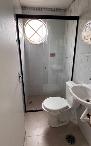 Apartamento para alugar com 72m², 3 quartos e 3 vagas Apartamento para alugar com 72m², 3 quartos e 3 vagasBanheiro