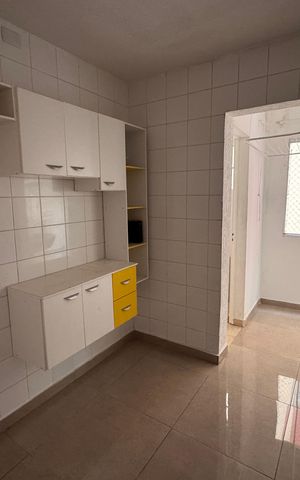 Apartamento para alugar com 72m², 3 quartos e 3 vagas Apartamento para alugar com 72m², 3 quartos e 3 vagasCozinha - Armários