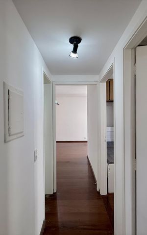 Apartamento para alugar com 71m², 3 quartos e 2 vagasCorredor Quartos 