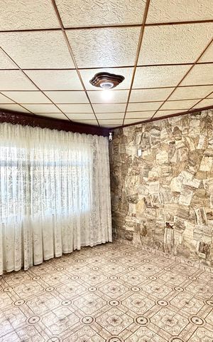 Casa para alugar com 80m², 1 quarto e 1 vaga Casa para alugar com 80m², 1 quarto e 1 vagaSala