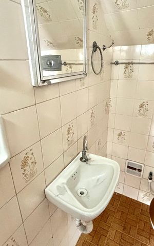 Casa para alugar com 80m², 1 quarto e 1 vaga Casa para alugar com 80m², 1 quarto e 1 vagaBanheiro