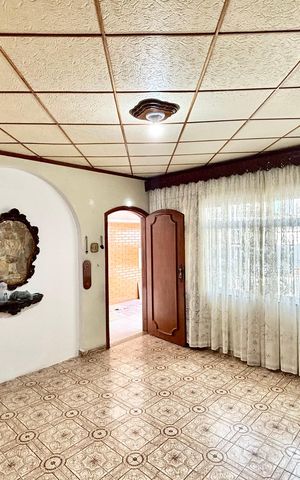 Casa para alugar com 80m², 1 quarto e 1 vaga Casa para alugar com 80m², 1 quarto e 1 vagaSala