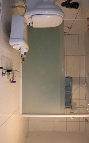 Casa à venda com 135m², 6 quartos e 2 vagasBanheiro 2