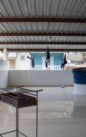 Casa à venda com 135m², 6 quartos e 2 vagasCobertura