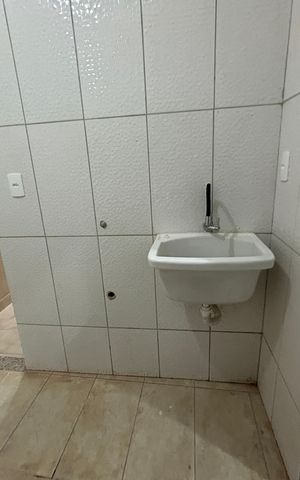 Casa para alugar com 35m², 1 quarto e sem vagaCozinha e Área de Serviço