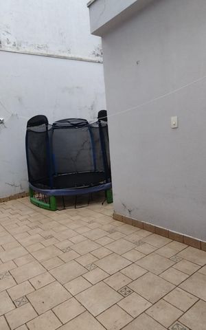 Casa para alugar com 271m², 3 quartos e 4 vagas Casa para alugar com 271m², 3 quartos e 4 vagasÁrea externa