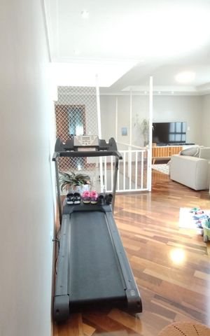Casa para alugar com 271m², 3 quartos e 4 vagas Casa para alugar com 271m², 3 quartos e 4 vagasSala 2