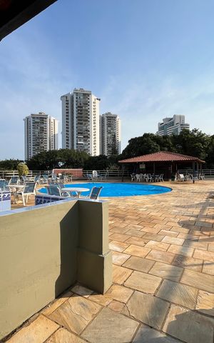 Apartamento à venda com 102m², 2 quartos e 1 vaga Apartamento à venda com 102m², 2 quartos e 1 vagaÁrea comum - Piscina