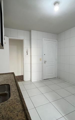 Apartamento à venda com 102m², 2 quartos e 1 vaga Apartamento à venda com 102m², 2 quartos e 1 vagaCozinha