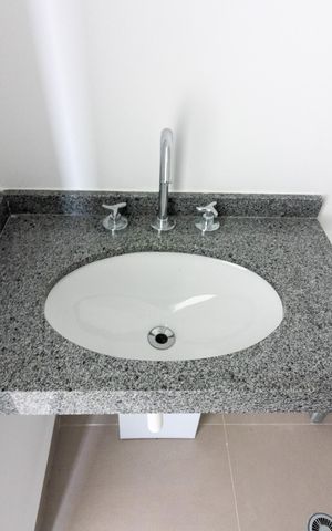 Studio à venda com 26m², 1 quarto e sem vaga Studio à venda com 26m², 1 quarto e sem vagaBanheiro