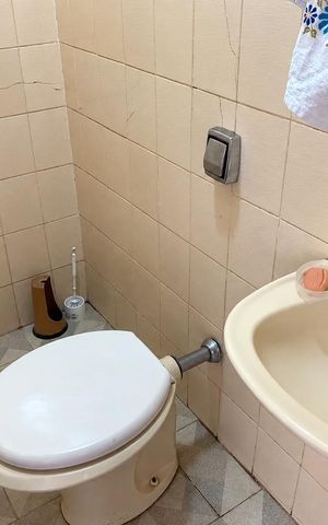 Casa para alugar com 386m², 3 quartos e 15 vagas Casa para alugar com 386m², 3 quartos e 15 vagasBanheiro social