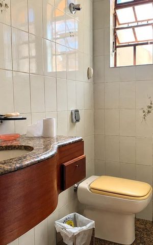Casa para alugar com 386m², 3 quartos e 15 vagas Casa para alugar com 386m², 3 quartos e 15 vagasBanheiro social 2