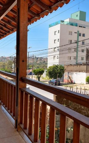 Casa para alugar com 386m², 3 quartos e 15 vagas Casa para alugar com 386m², 3 quartos e 15 vagasÁrea externa