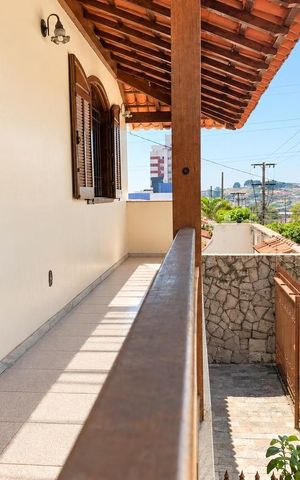 Casa para alugar com 386m², 3 quartos e 15 vagas Casa para alugar com 386m², 3 quartos e 15 vagasÁrea externa