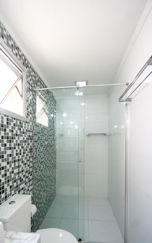 Apartamento para alugar com 70m², 2 quartos e 1 vaga Apartamento para alugar com 70m², 2 quartos e 1 vagaBanheiro da suíte