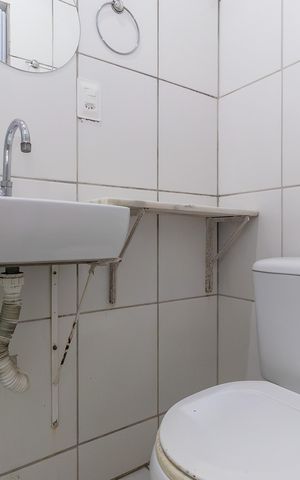 Apartamento para alugar com 75m², 2 quartos e 1 vaga Apartamento para alugar com 75m², 2 quartos e 1 vagaBanheiro da Suíte